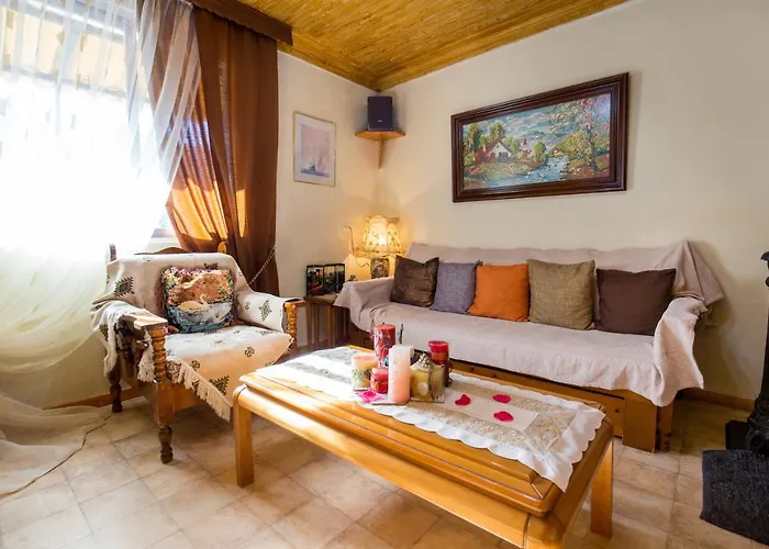 Lazaros Maria Apartamento *