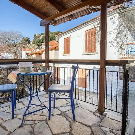 Lazaros Maria Appartement *